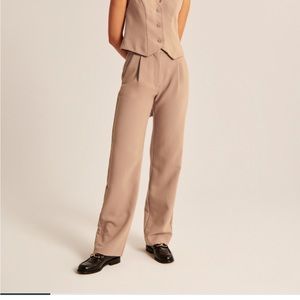 Abercrombie Tailored Straight Pant Tan 27 SHORT